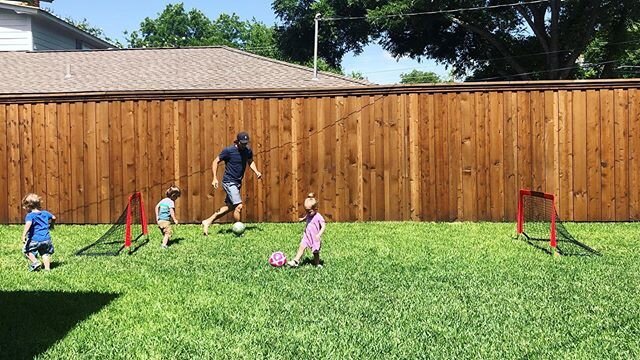 GOAT @_ryansadler_ teaching the Trips to follow in his footsteps! And now I really want to watch The Big Green!
👦🏼👧🏼👦🏼🥅⚽️
#greatestofalltime #soccer #theclassics #futbol  #happyfathersday